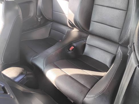 Used 2020 Ford Mustang Premium image 25