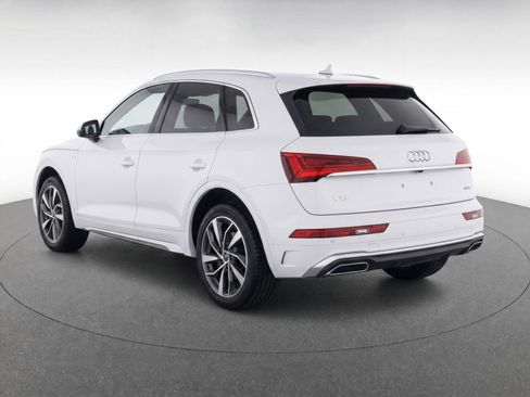 Certified 2023 Audi Q5 2.0T Premium Plus w/ Premium Plus Package AWD/4WD image 7