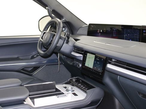 New 2025 Lincoln Navigator Reserve w/ Jet Appearance Package image 34