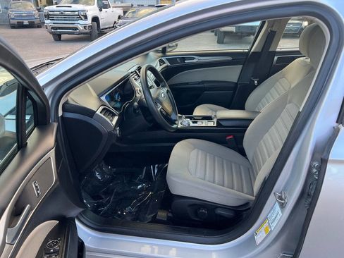 Used 2018 Ford Fusion S image 7