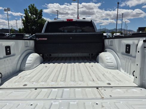 Used 2024 Ford F350 Lariat AWD/4WD image 32