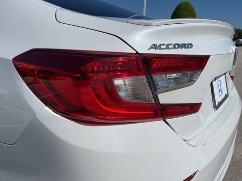 Used 2019 Honda Accord Sport image 7