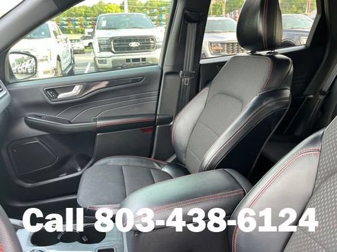 Used 2023 Ford Escape ST-Line w/ Tech Pack #1 FWD image 9