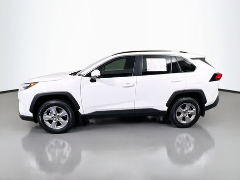Used 2025 Toyota RAV4 XLE w/ Convenience Package FWD image 9