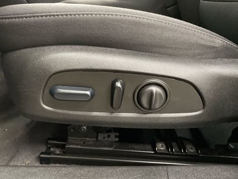 Used 2023 Chevrolet Malibu LT image 14