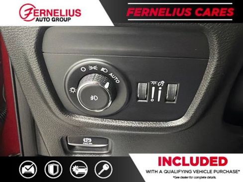 Used 2023 Jeep Grand Cherokee Limited AWD/4WD image 35