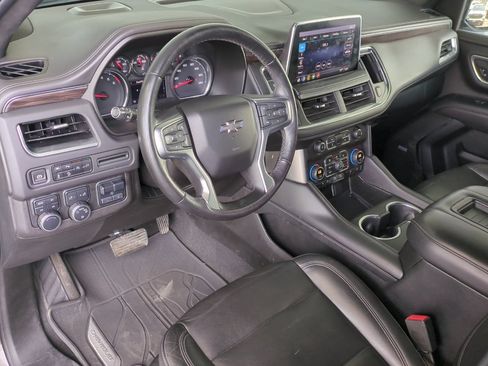 Used 2021 Chevrolet Tahoe Z71 w/ Z71 Signature Package AWD/4WD image 9