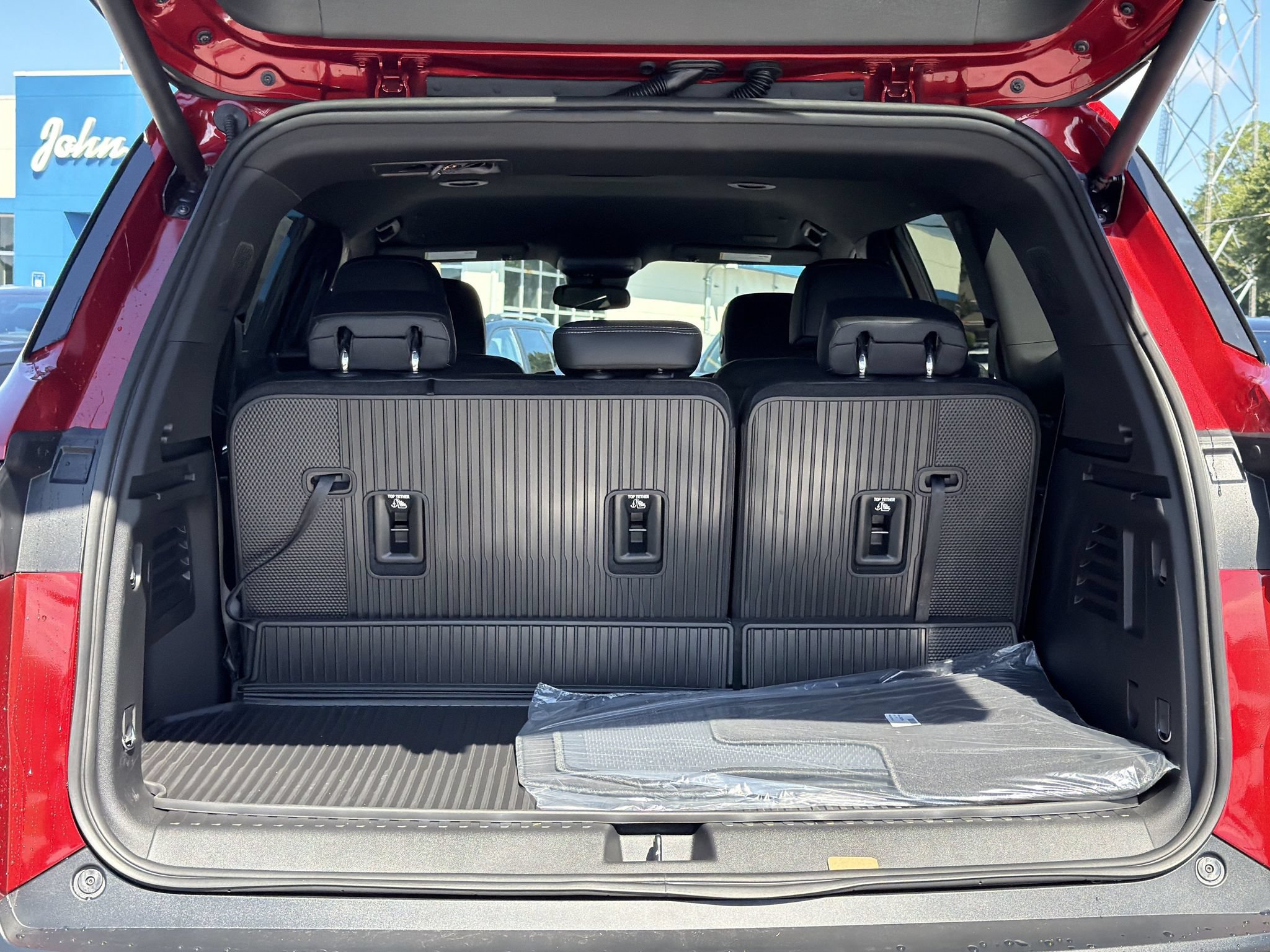 New 2027 Buick Enclave Preferred w/ LPO, Floor Liner Package FWD image 19