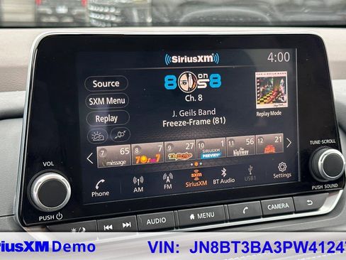 Used 2023 Nissan Rogue SV image 29