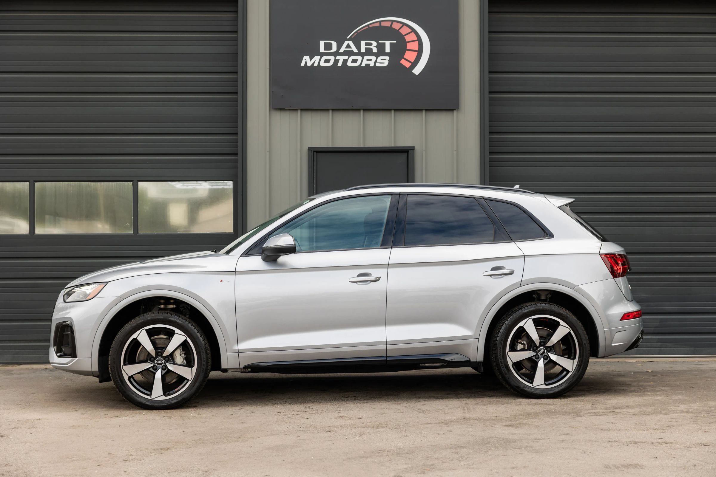 Used 2022 Audi Q5 2.0T Premium Plus w/ Premium Plus Package AWD/4WD image 4