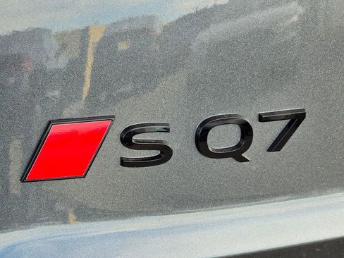 New 2026 Audi SQ7 Premium Plus image 31