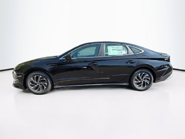 New 2026 Hyundai Sonata Blue FWD image 3