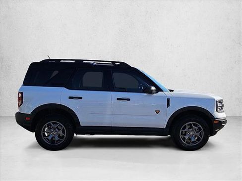 Used 2022 Ford Bronco Sport Badlands image 3