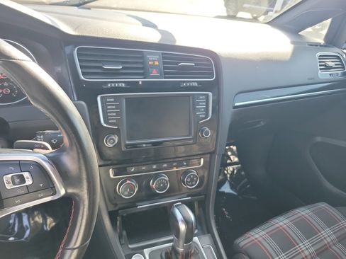 Used 2017 Volkswagen GTI Sport image 12