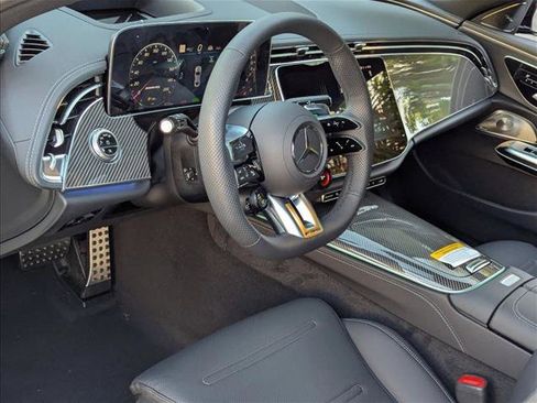 New 2026 Mercedes-Benz E 53 AMG e 4MATIC Sedan image 3