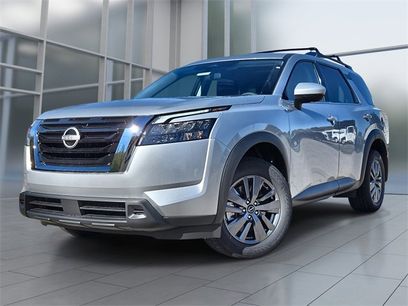 New 2025 Nissan Pathfinder SV w/ SV Premium Package