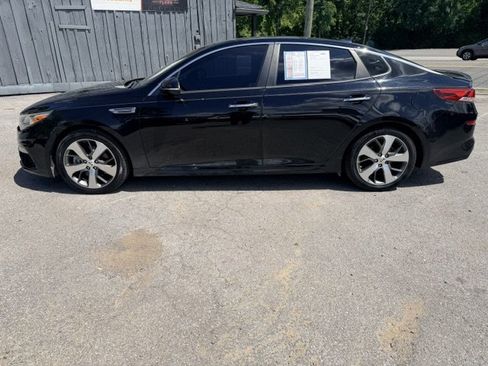 Used 2019 Kia Optima S FWD image 7