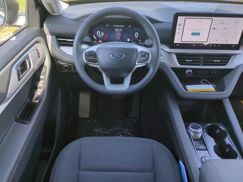 New 2026 Ford Explorer Active RWD image 16