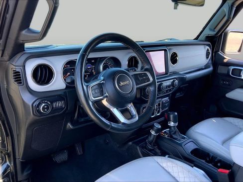 Used 2022 Jeep Gladiator Overland AWD/4WD image 32