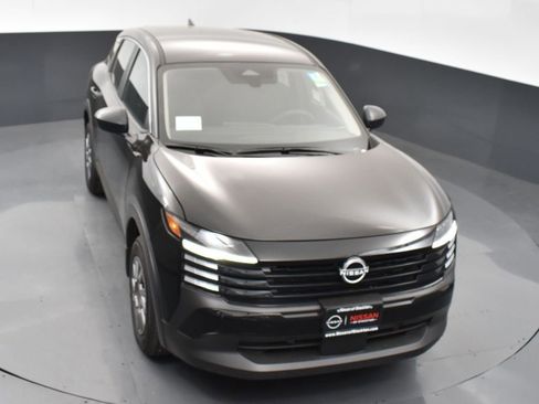 Used 2025 Nissan Kicks S image 42