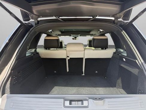Used 2018 Land Rover Range Rover image 19