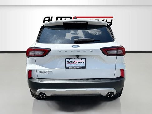 Used 2025 Ford Escape Active FWD image 6