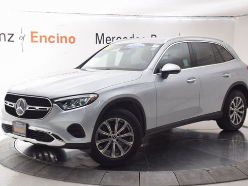 Certified 2025 Mercedes-Benz GLC 300 image 2