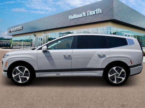 New 2026 Hyundai Ioniq 9 Calligraphy image 3