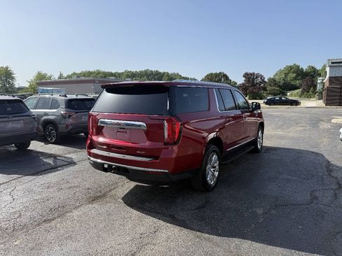 Used 2021 GMC Yukon XL SLT w/ SLT Premium Package AWD/4WD image 5