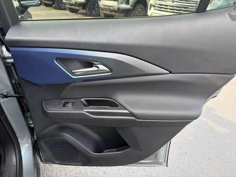 New 2026 Chevrolet Equinox EV LT image 32