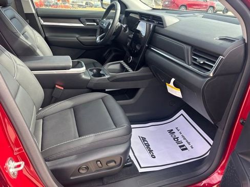 New 2026 GMC Terrain Denali AWD/4WD image 25