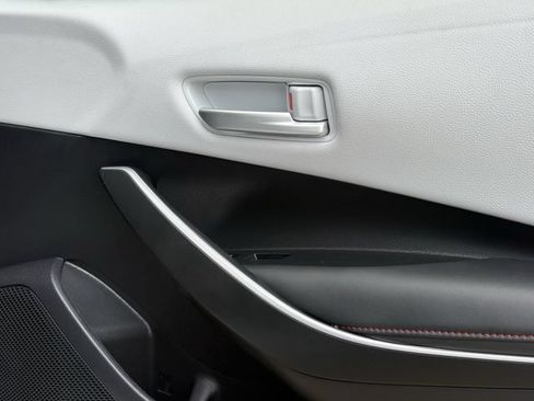 Used 2024 Toyota Corolla SE w/ SE Premium Package FWD image 28