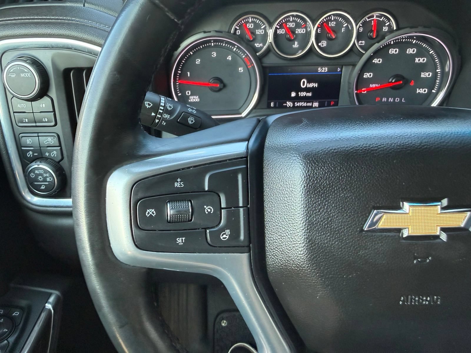 Used 2023 Chevrolet Silverado 2500 LTZ w/ Gooseneck/5TH Wheel Package AWD/4WD image 32
