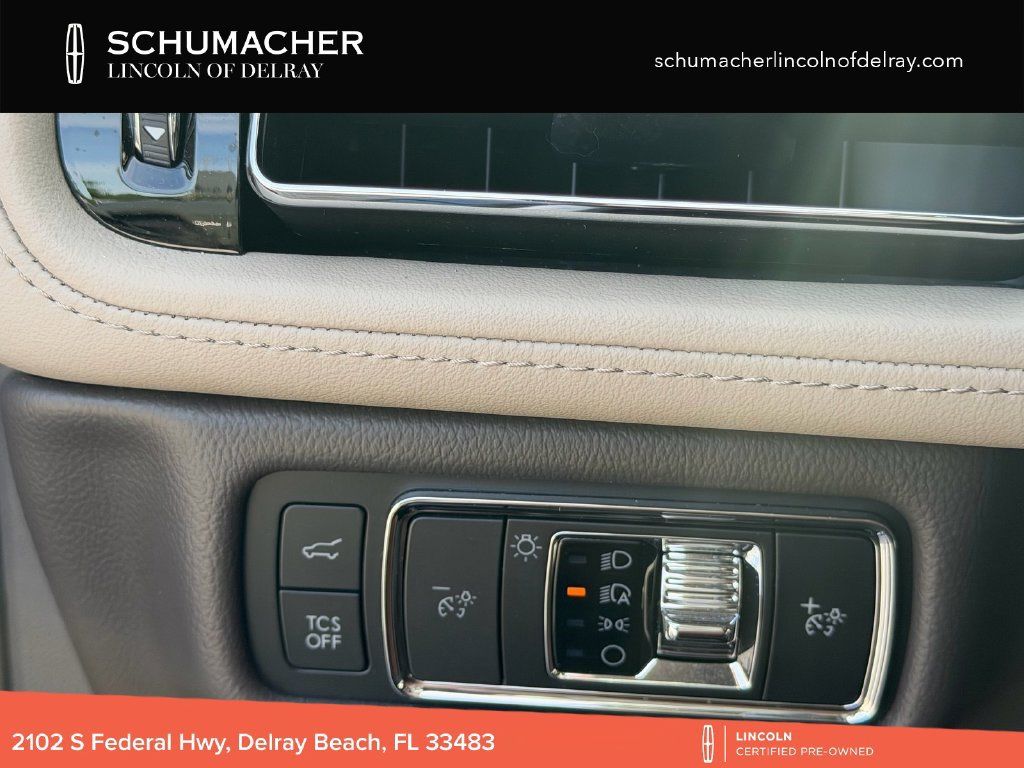Used 2022 Lincoln Nautilus FWD w/ Premium Package image 25