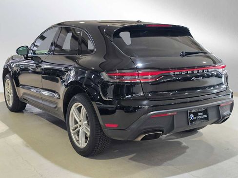 Used 2024 Porsche Macan AWD/4WD image 5