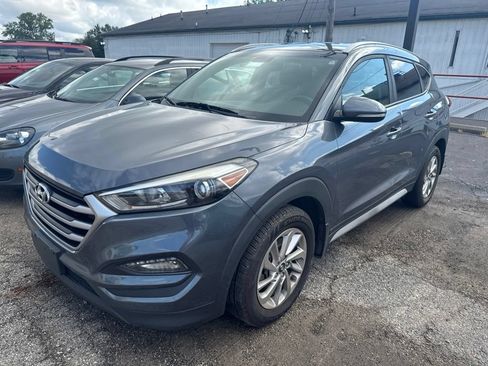 Used 2017 Hyundai Tucson SE Plus FWD image 1