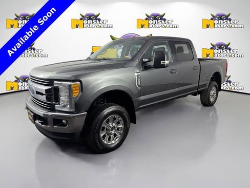 Used 2017 Ford F250 XLT w/ XLT Value Package image 1