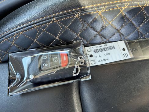 Used 2023 Jeep Gladiator Overland image 38