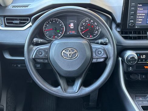 Used 2021 Toyota RAV4 XLE w/ Convenience Package FWD image 15