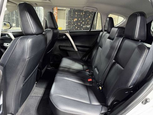 Used 2015 Toyota RAV4 Limited AWD/4WD image 17
