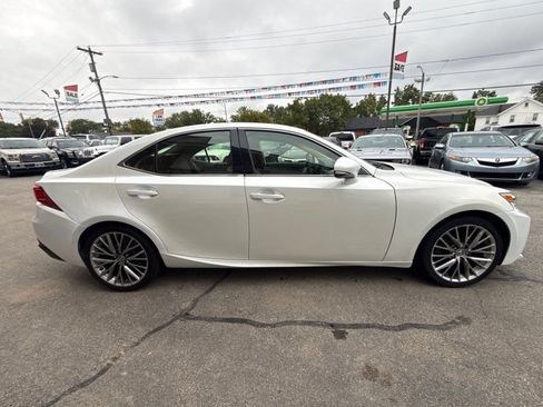 Used 2014 Lexus IS 250 AWD w/ Navigation Package image 4