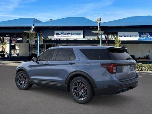 New 2026 Ford Explorer ST-Line w/ ST-Line Street Pack image 4