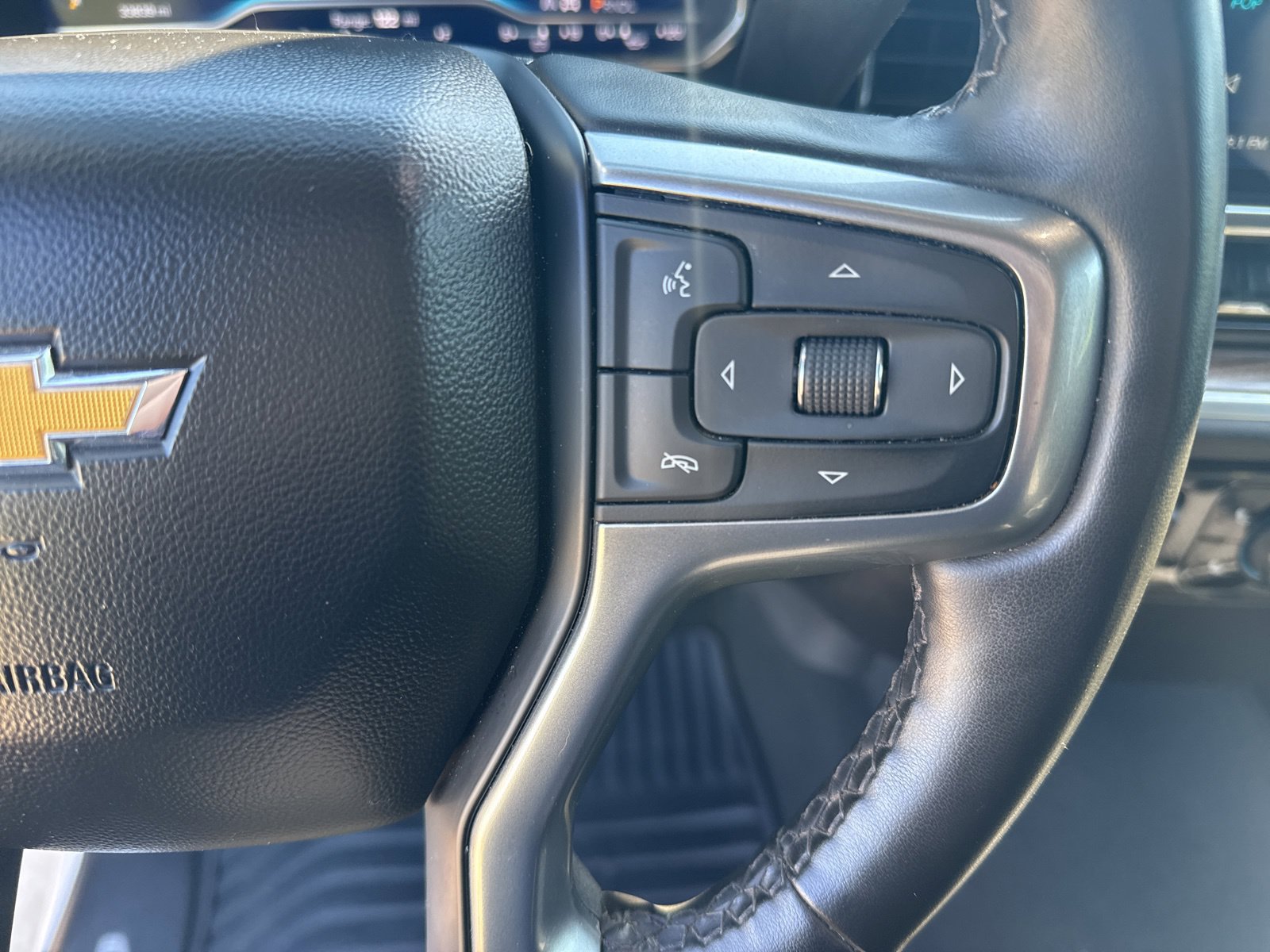 Used 2025 Chevrolet Silverado 2500 LT w/ Safety Package AWD/4WD image 28