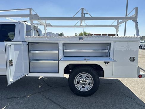 New 2025 Ford F350 XL w/ XL Chrome Package image 24