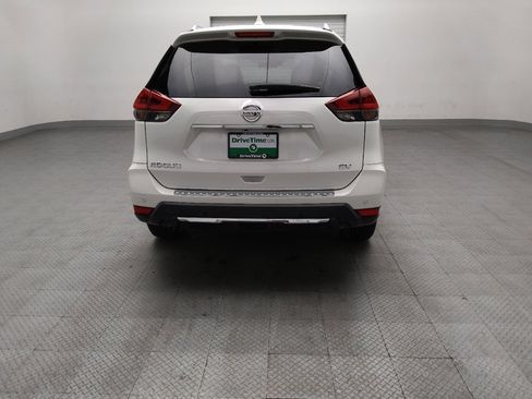 Used 2020 Nissan Rogue SV FWD image 7