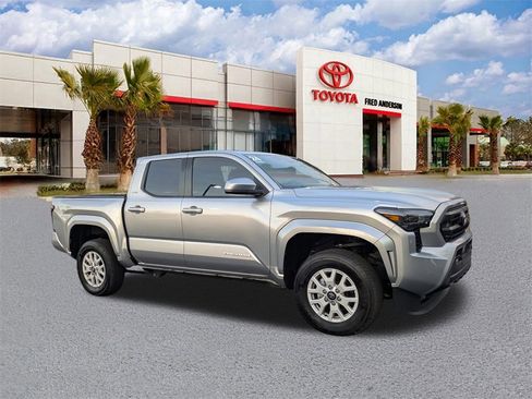 Certified 2024 Toyota Tacoma SR5 image 1