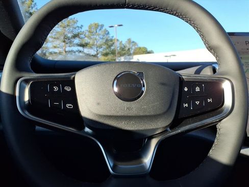 New 2026 Volvo EX30 Plus w/ Protection Package Premier image 21