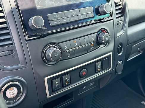 Used 2021 Nissan Titan S RWD image 14