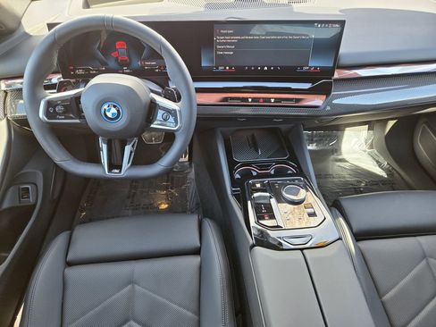 Certified 2026 BMW 550e xDrive 550e xDrive image 29