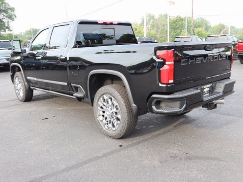 New 2025 Chevrolet Silverado 2500 High Country w/ Technology Package image 28